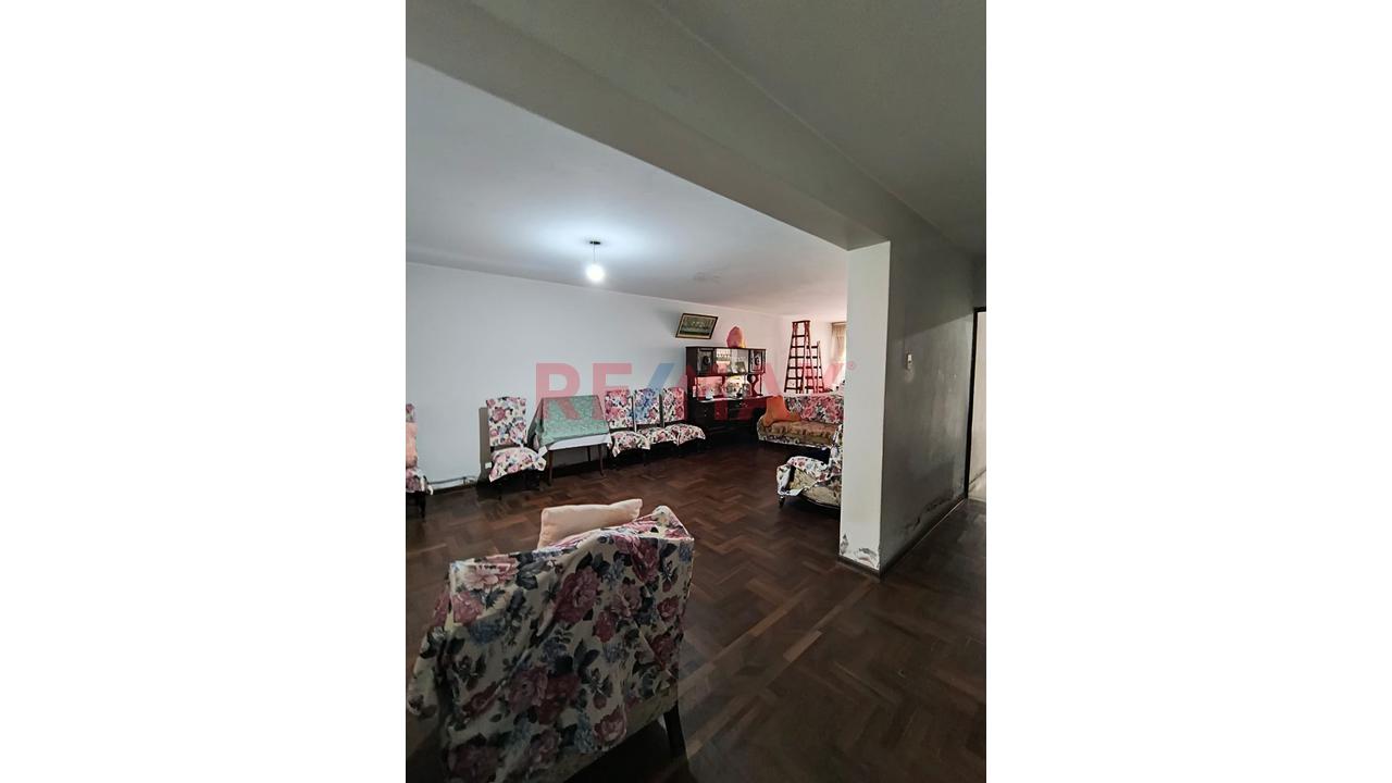 🏡 Casa Amplia En Venta En San Miguel – Urb. Pando - 3