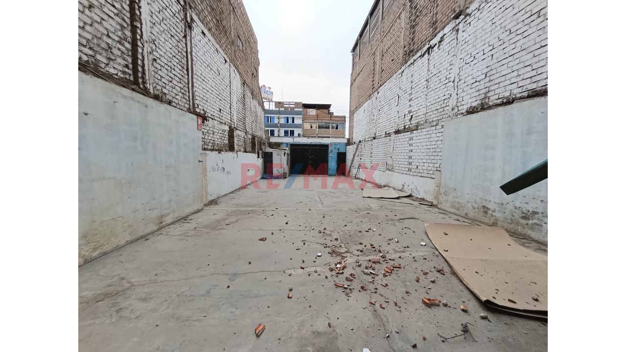 Haz Despegar Tu Negocio En El Mejor Lugar Estratégico De San Juan De Miraflores! 🚀 - 3
