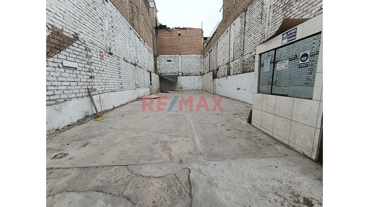 Haz Despegar Tu Negocio En El Mejor Lugar Estratégico De San Juan De Miraflores! 🚀 - 2