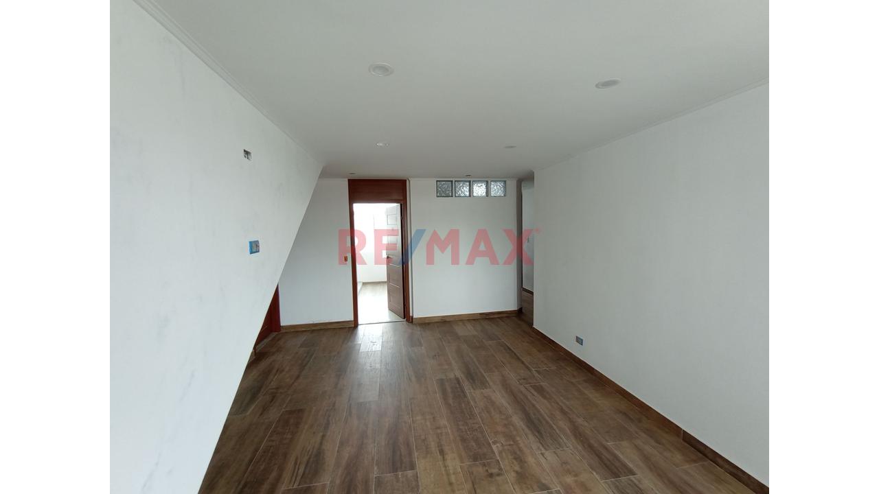 🏡 Amplia Vivienda En El 3Er Piso En San Borja — foto 6