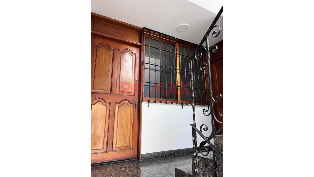 Alquiler De Departamento - La Molina