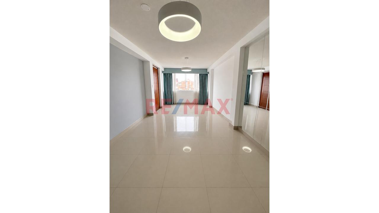 ¡Frente A Senati! Dpto. 2 Dorm. En Sol De Oro – Los Olivos — foto 2
