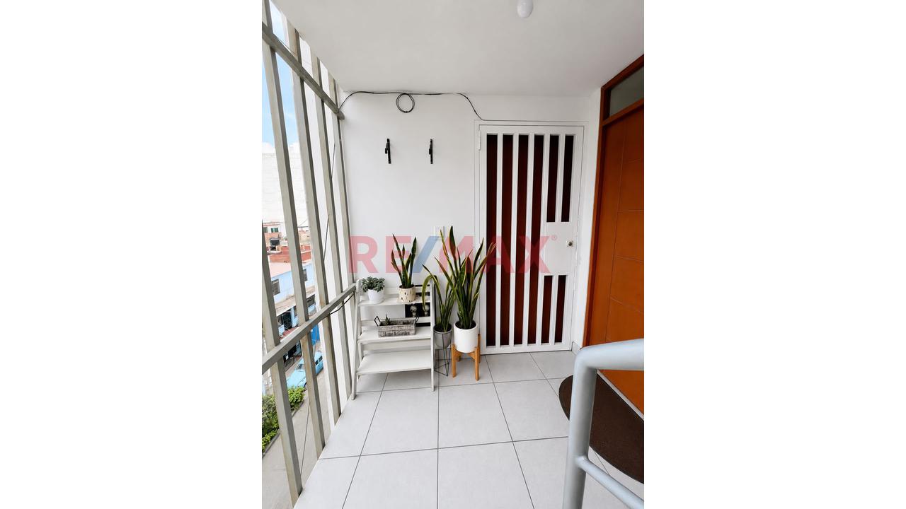 ¡Frente A Senati! Dpto. 2 Dorm. En Sol De Oro – Los Olivos