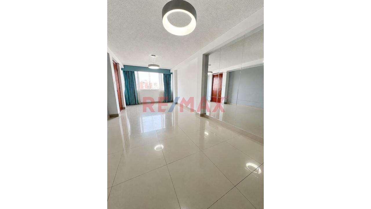 ¡Frente A Senati! Dpto. 2 Dorm. En Sol De Oro – Los Olivos — foto 3