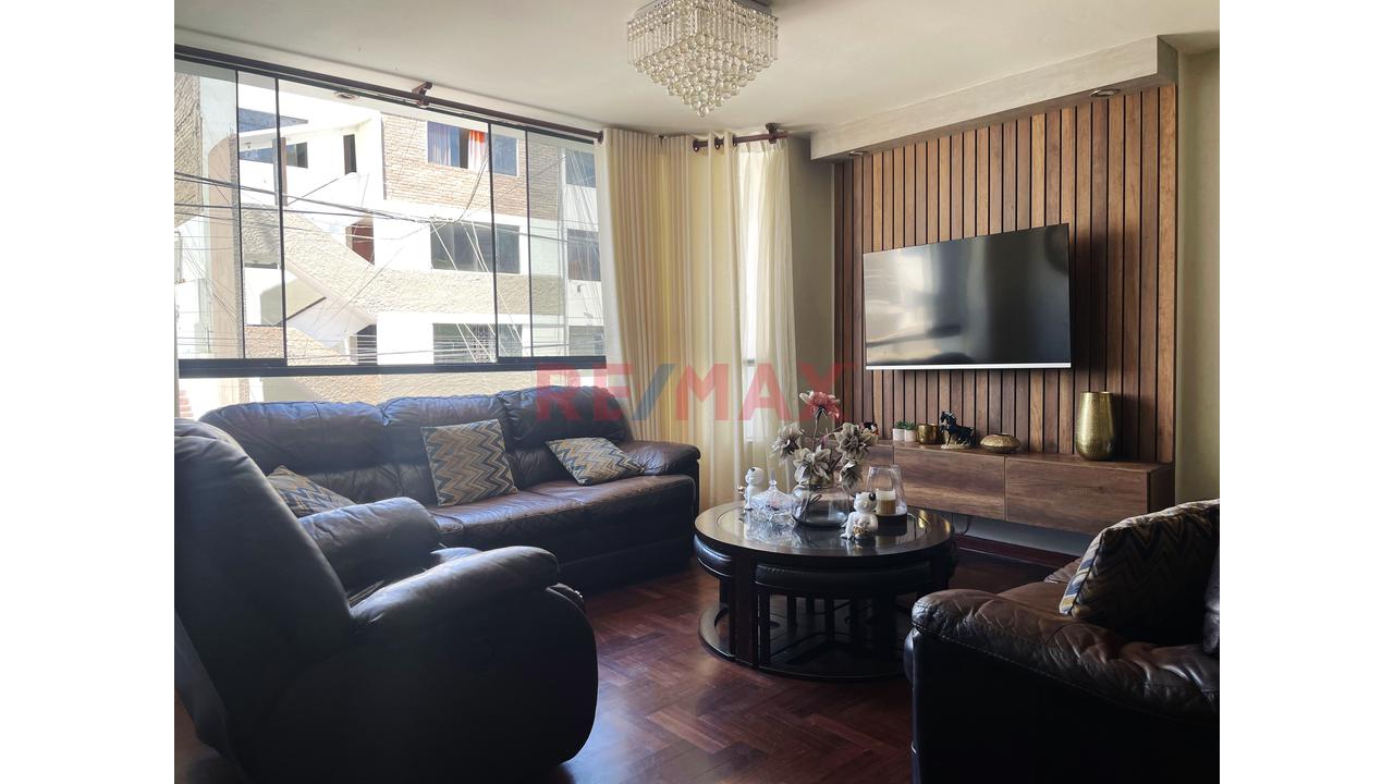 🏡✨ ¡Departamento En Venta En San Miguel!