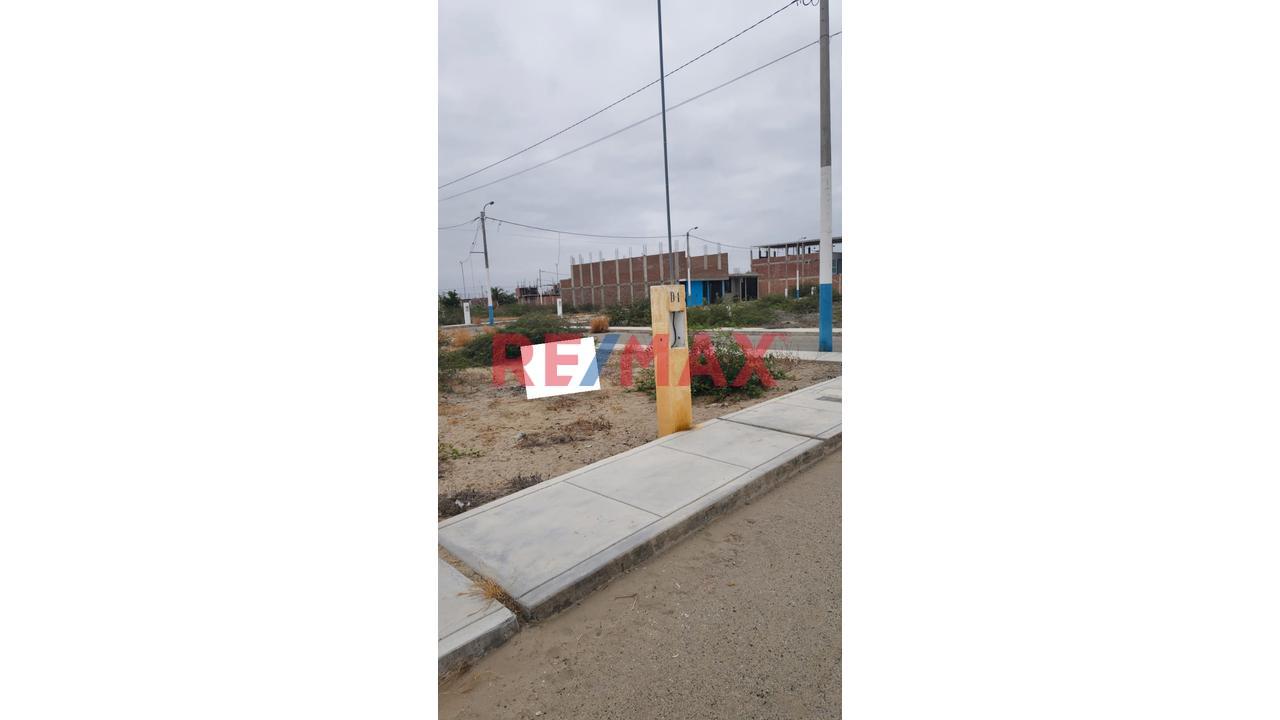 Venta De Terreno En Esquina En Urb.Villa Verde 123M2