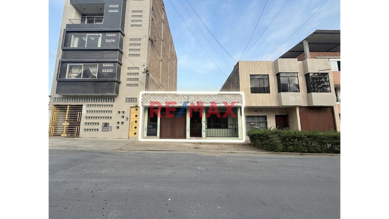 Venta De Casa En Urb. La Rinconada – Cerca A Plaza Vea Chacarero