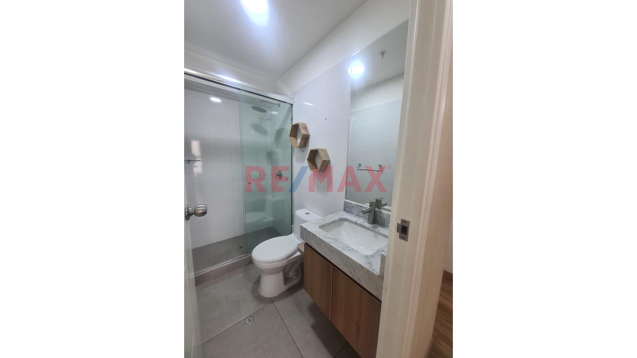 Ocasión Departamento Amoblado En Venta  2 Habitaciones + Cochera En Jesus Maria — foto 5