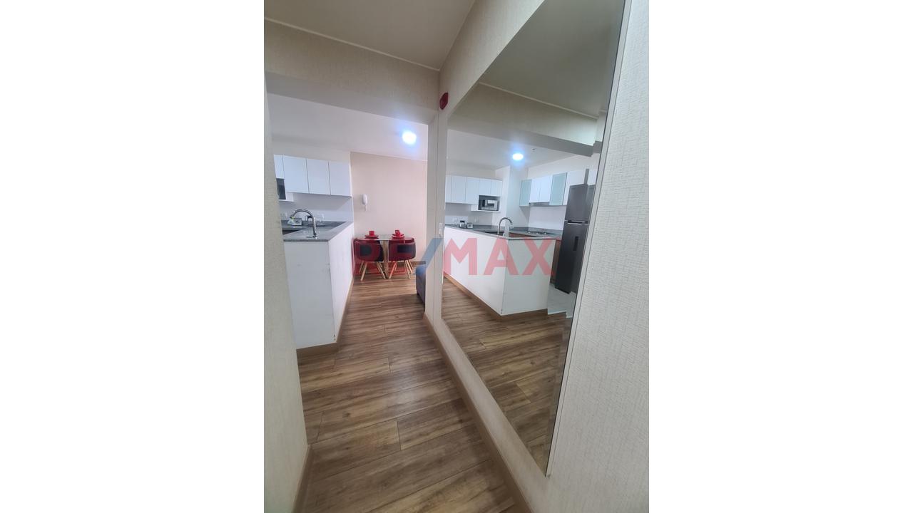 Ocasión Departamento Amoblado En Venta  2 Habitaciones + Cochera En Jesus Maria — foto 4