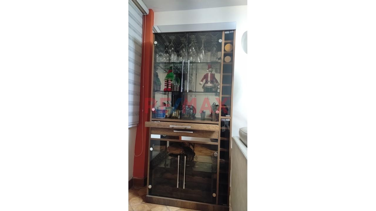 Departamento En Venta Amoblado – 1Er Piso Con Puerta A La Calle, Cerca De Gamarra — foto 3