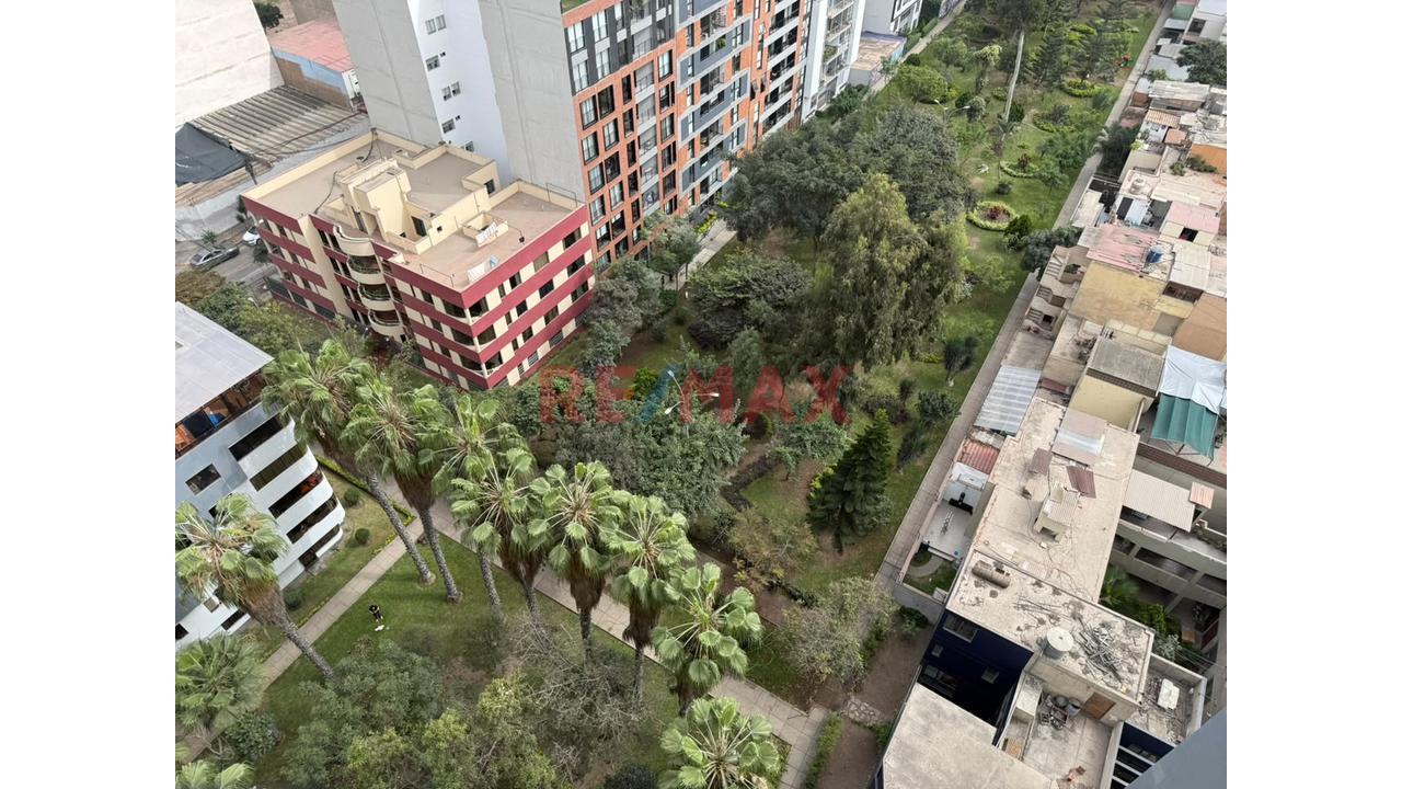 Se Vende Bonito Flat ,Al Costado De Urb Aurora — foto 12