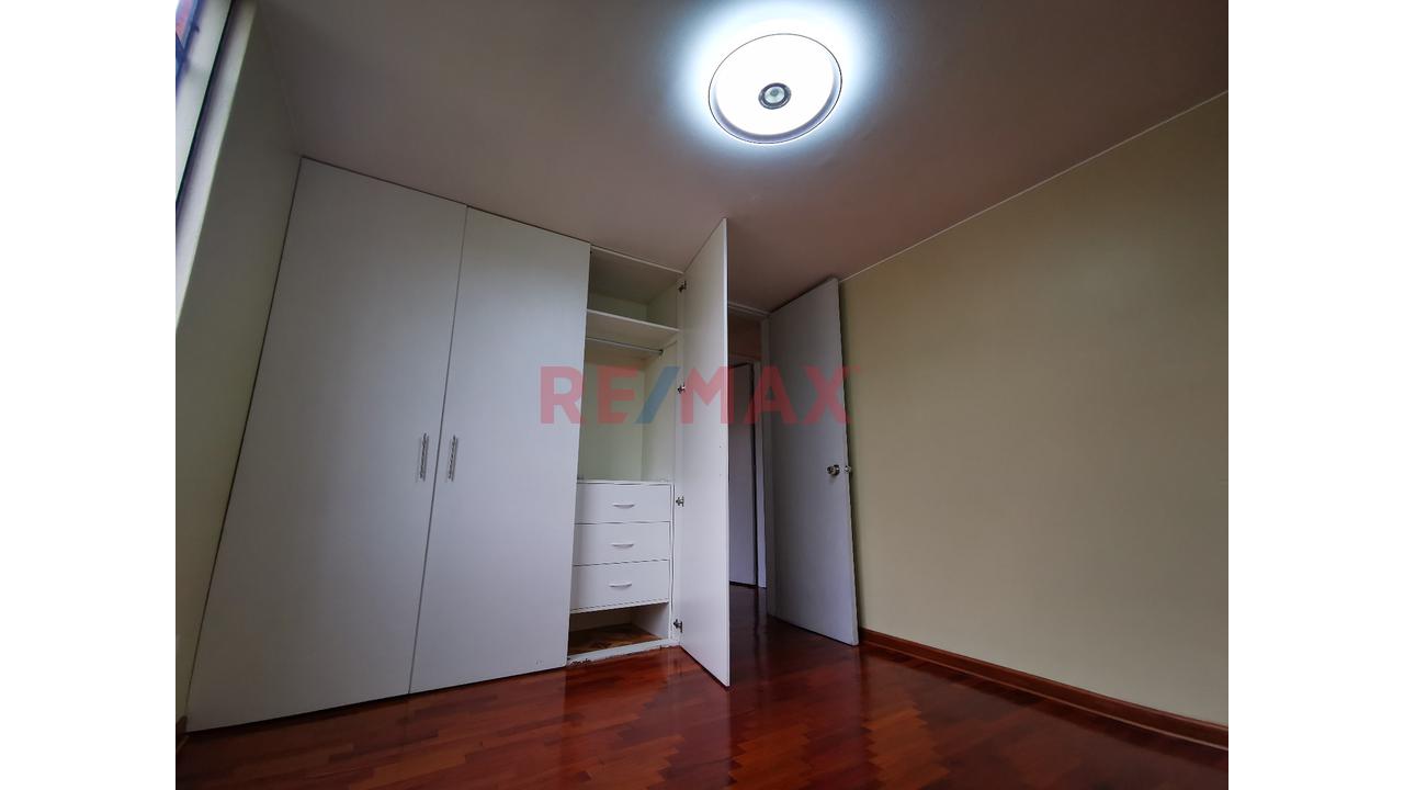 Vendo Departamento En 2Do.Piso - Ubicado En Condominio Laderas De Melgarejo- Alt. Cdra.4 Av. Melgarejo – La Molina — foto 5
