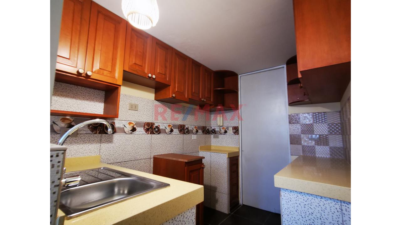 Vendo Departamento En 2Do.Piso - Ubicado En Condominio Laderas De Melgarejo- Alt. Cdra.4 Av. Melgarejo – La Molina — foto 3