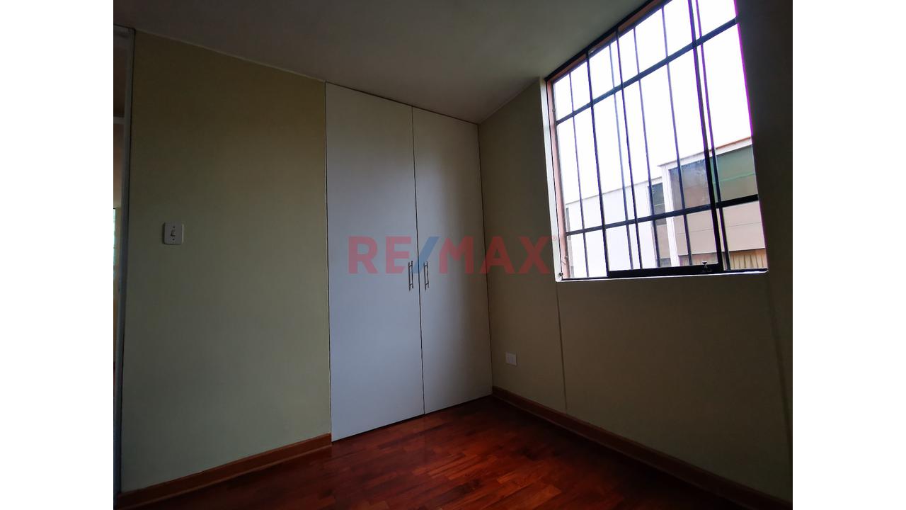 Vendo Departamento En 2Do.Piso - Ubicado En Condominio Laderas De Melgarejo- Alt. Cdra.4 Av. Melgarejo – La Molina — foto 6
