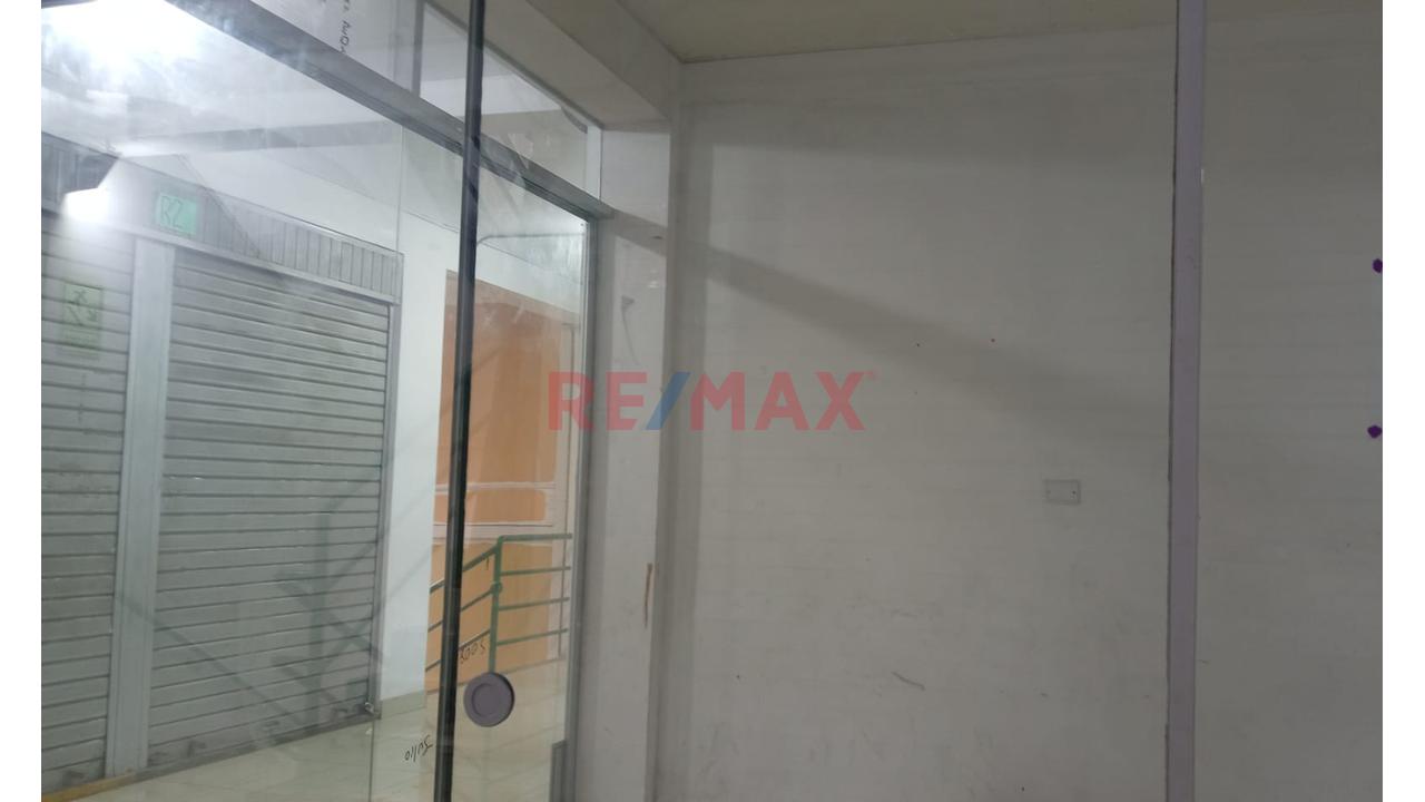 Se Vende Local En Surco - 3