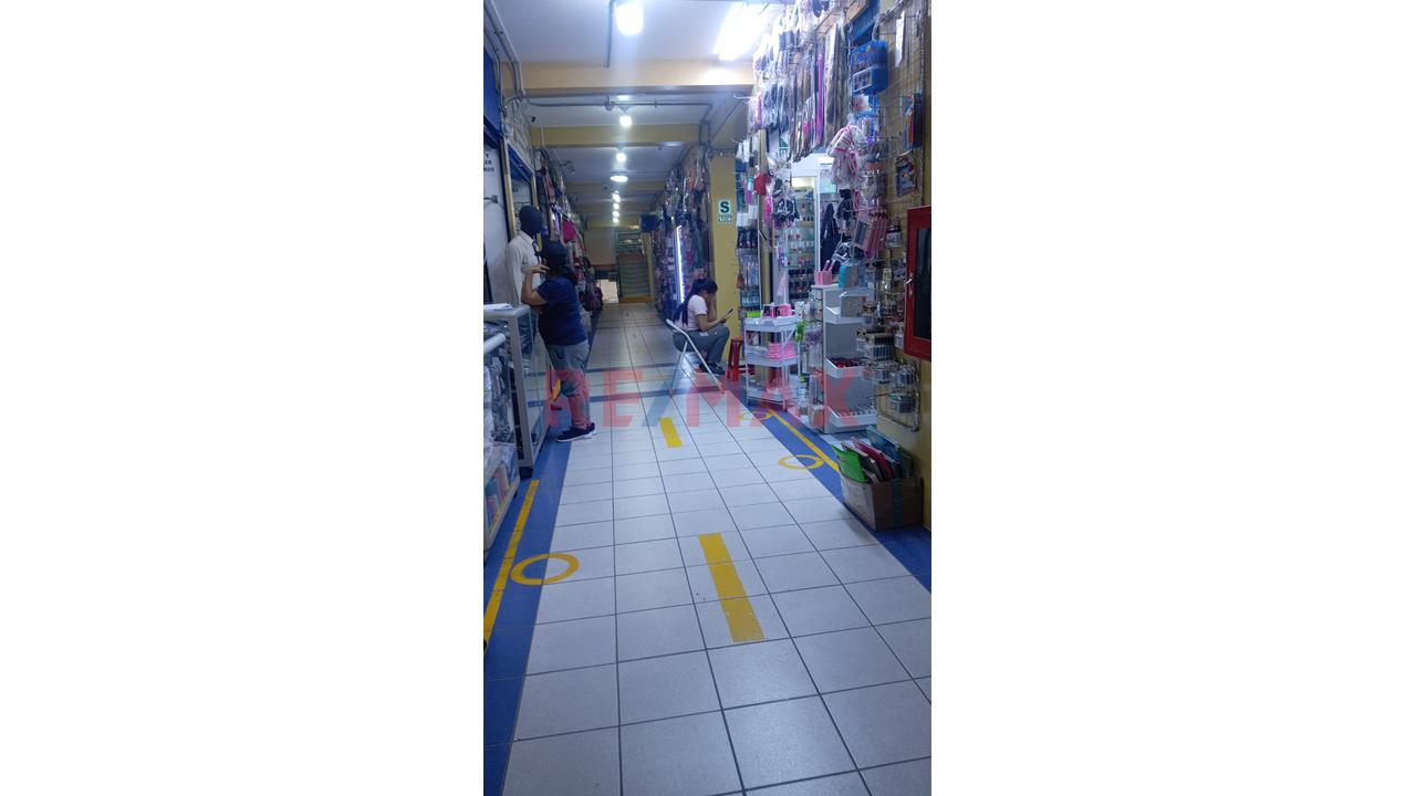 Se Vende Local En Surco - 9