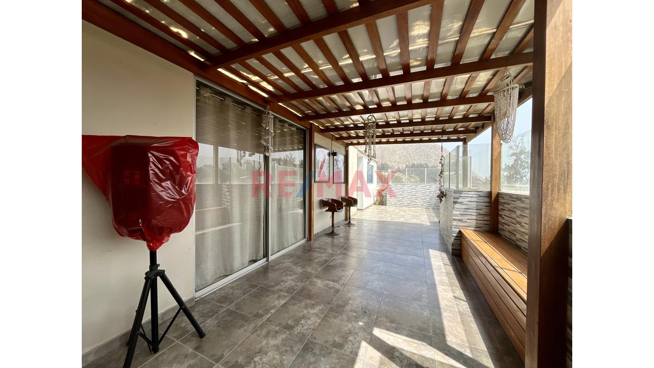 El Espacio De Una Casa, Dentro De Un Condominio - 18