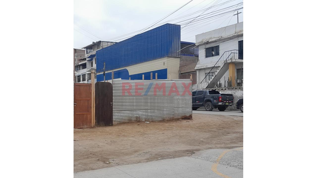 Venta De Terreno En Esquina De 95M2 En Vmt