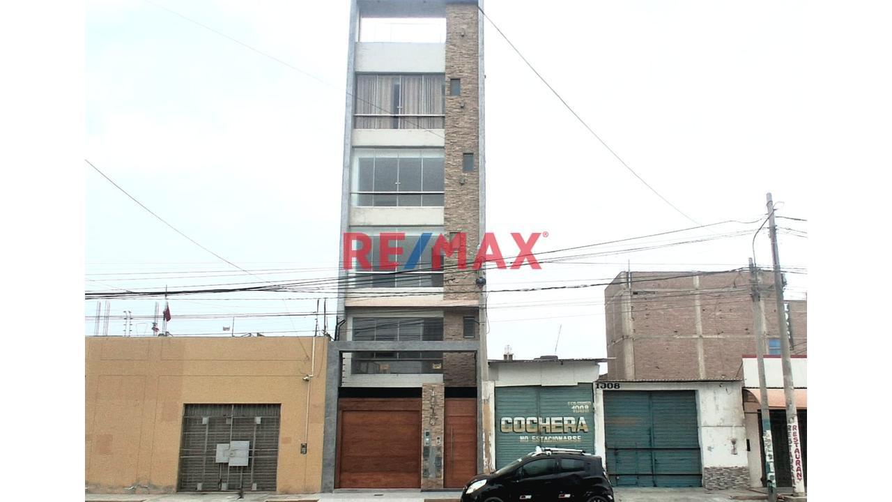 Edificio En Venta Calle Francisco Cuneo Patazca - 1
