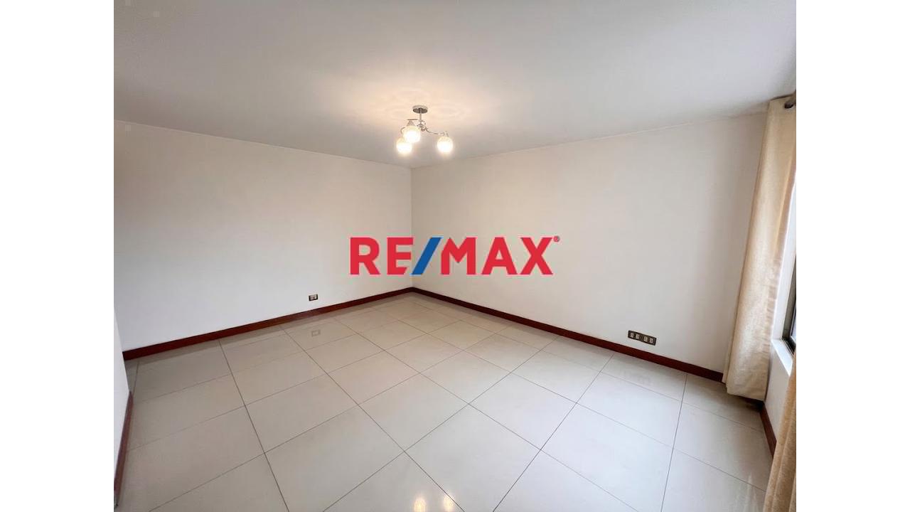 🏡 ¡Oportunidad En San Borja Sur! 2 Dormitorios + Jacuzzi | Cerca De La Estación San Borja Sur | 62.5 M² | Us$168,000 Negociable