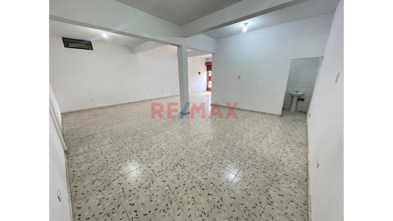 ¡Alquiler De Local Comercial En Primer Piso – ¡Los Nísperos, Smp! - 6