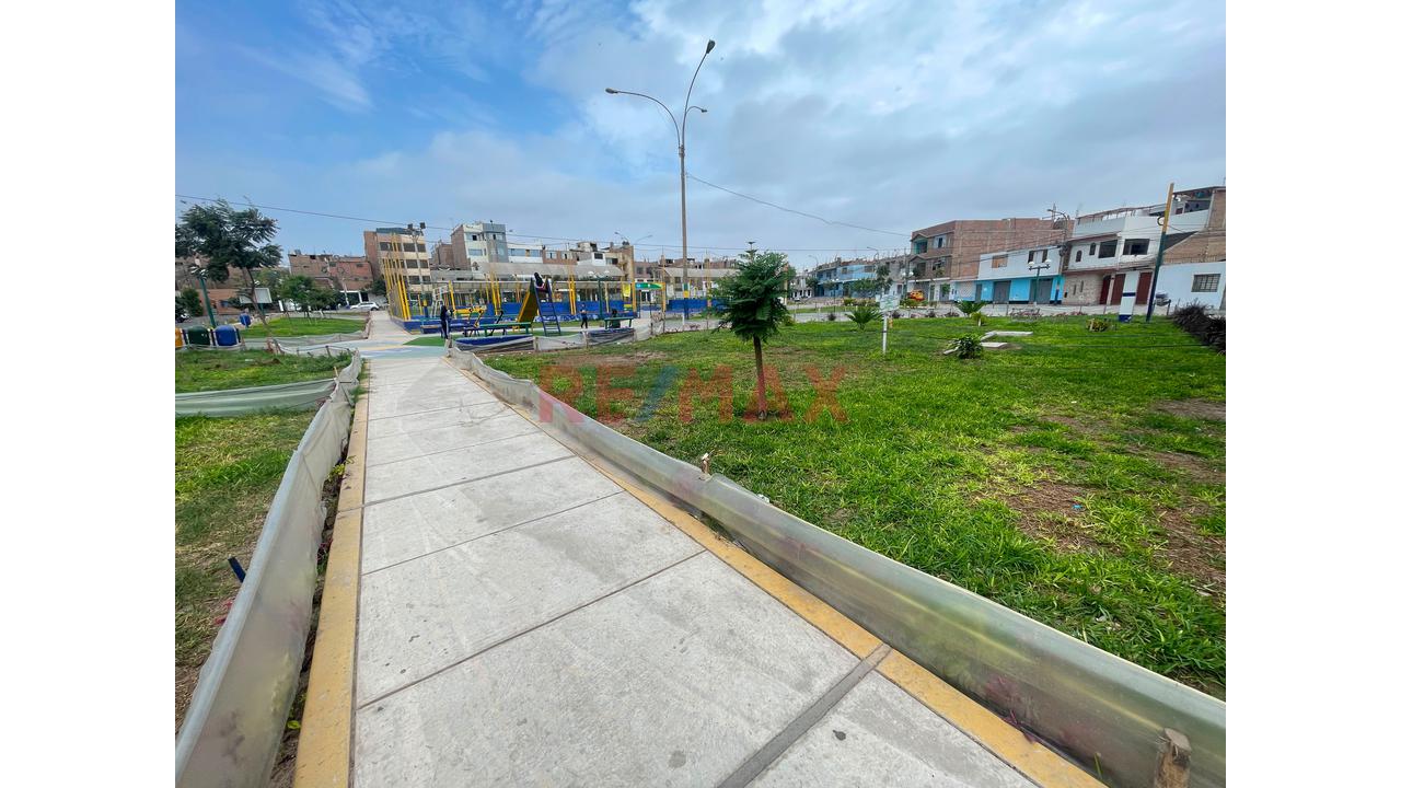 ¡Alquiler De Local Comercial En Primer Piso – ¡Los Nísperos, Smp! - 10