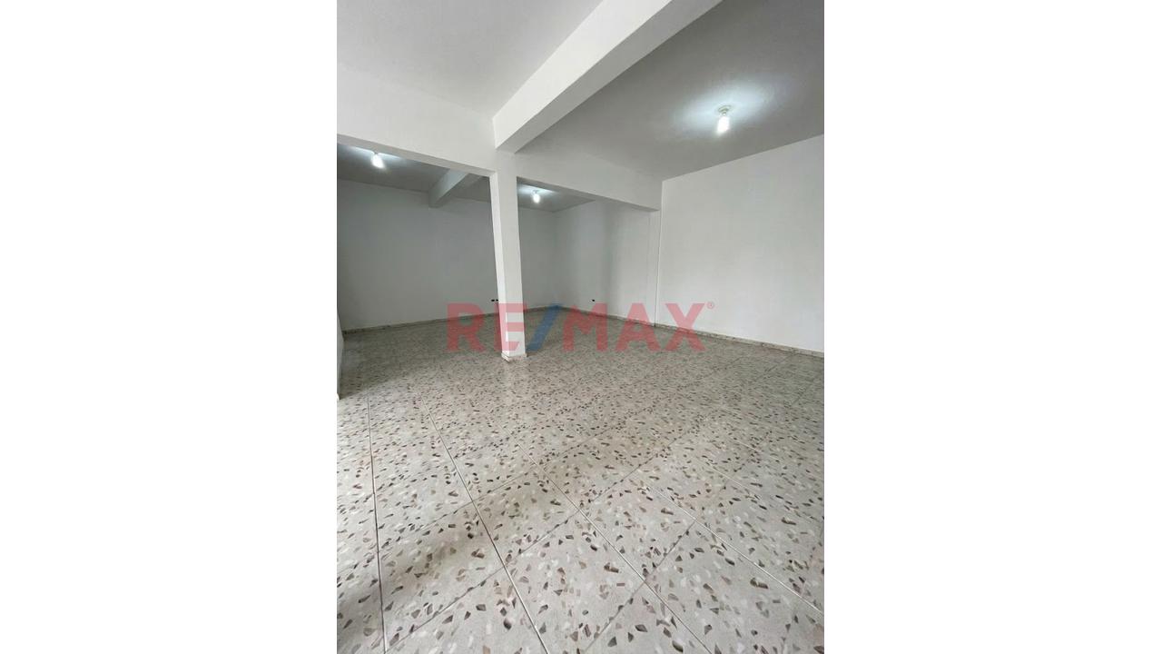 ¡Alquiler De Local Comercial En Primer Piso – ¡Los Nísperos, Smp! - 5