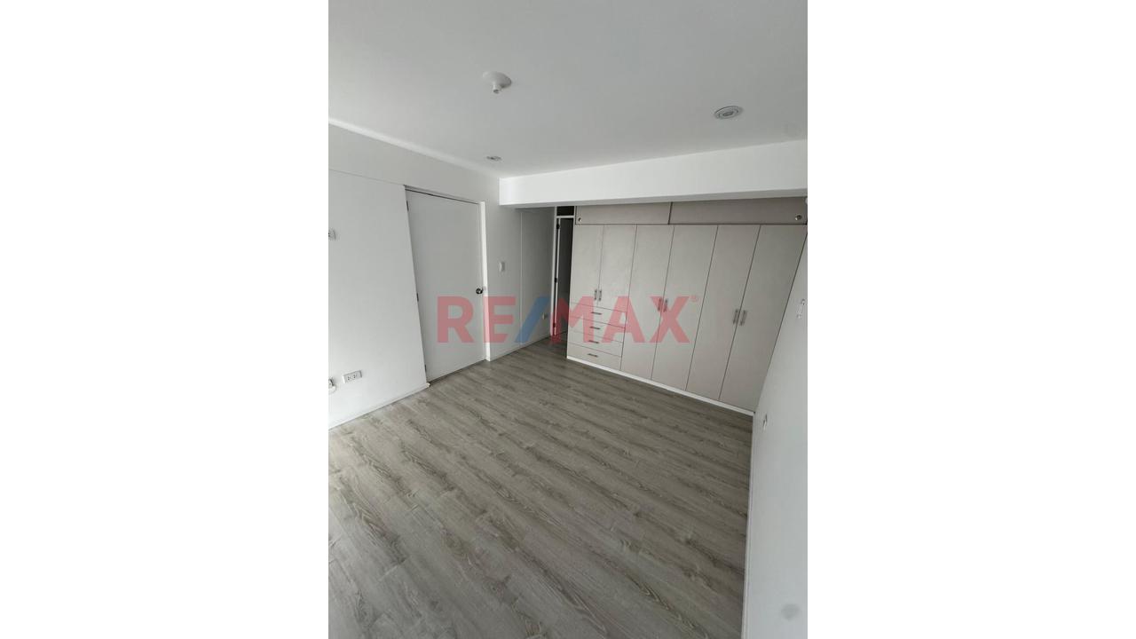 Departamento Moderno Semi Nuevo A Espaldas De La San Pablo - 6