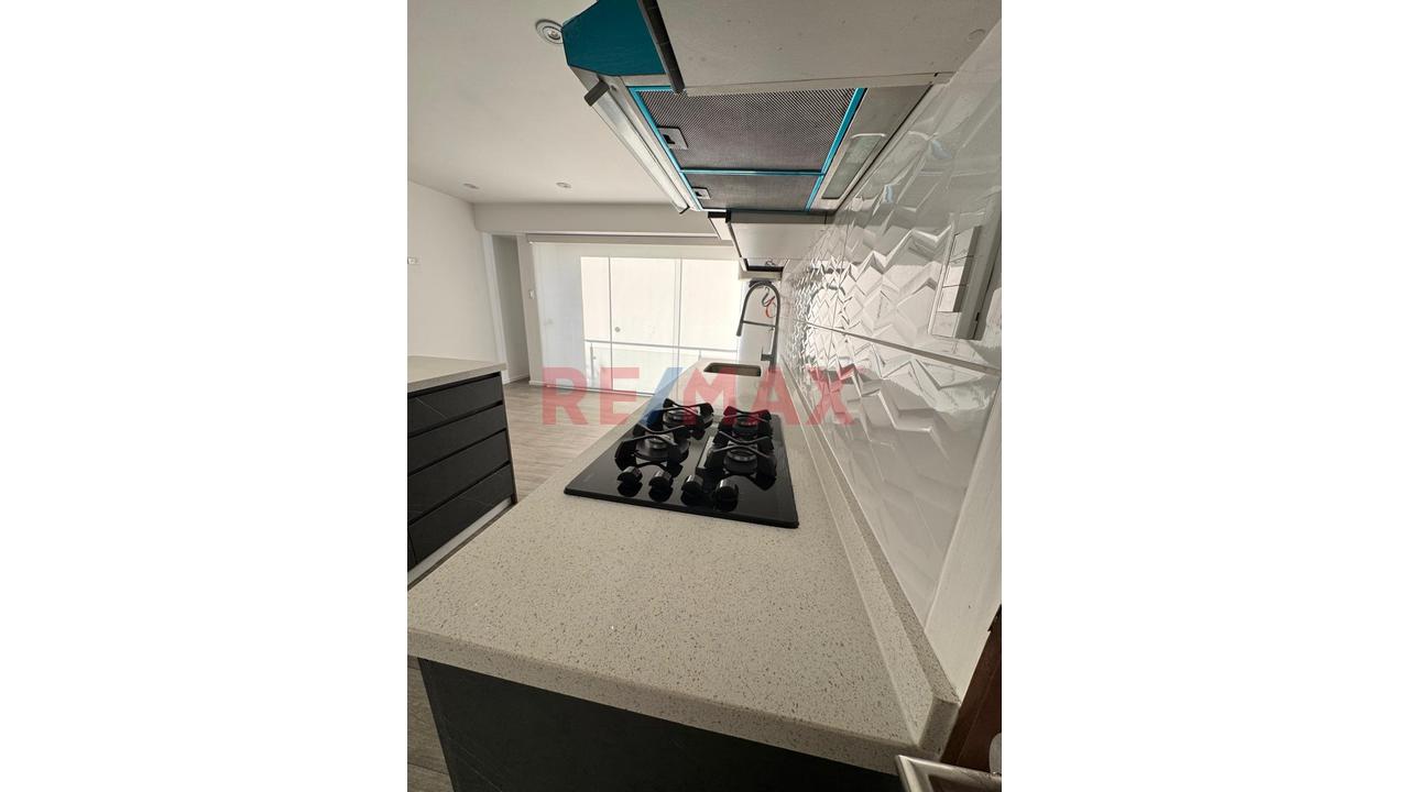 Departamento Moderno Semi Nuevo A Espaldas De La San Pablo - 5