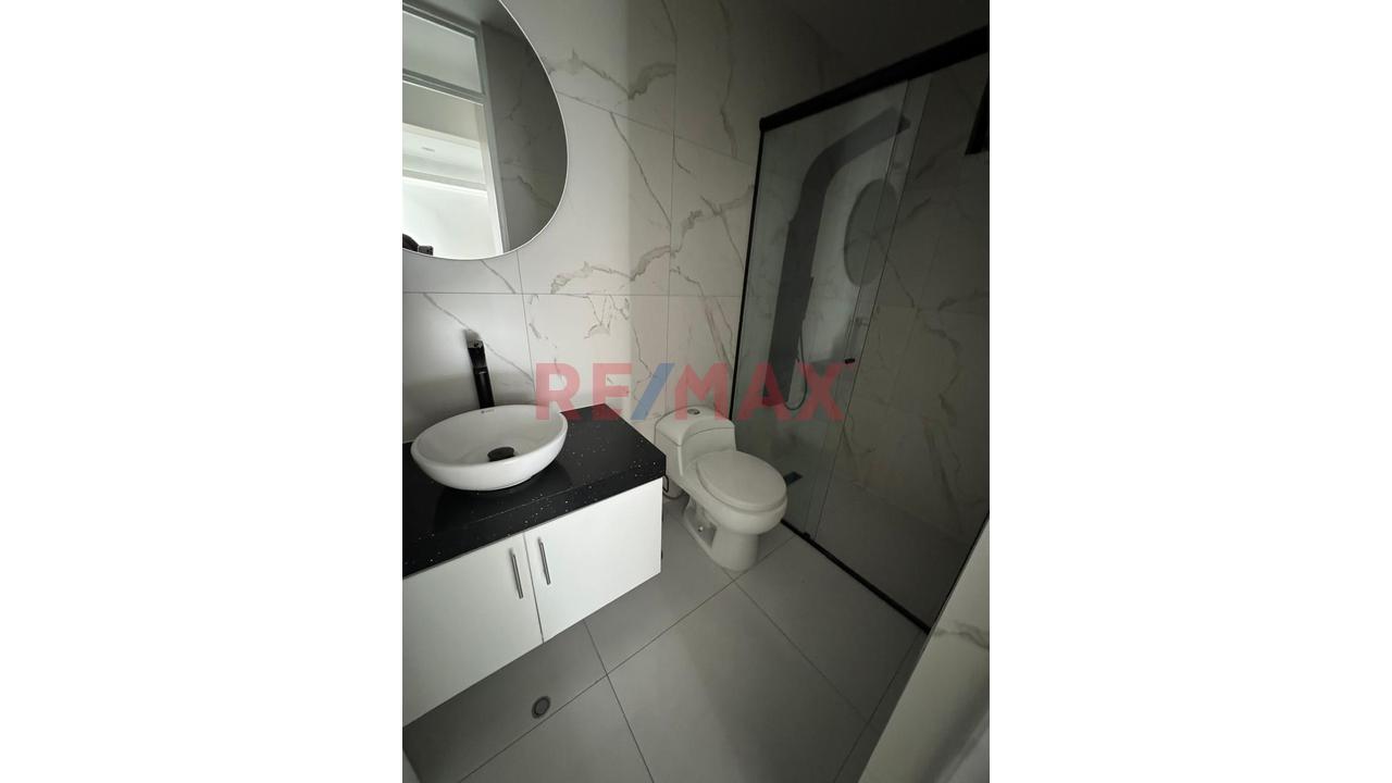 Departamento Moderno Semi Nuevo A Espaldas De La San Pablo - 3