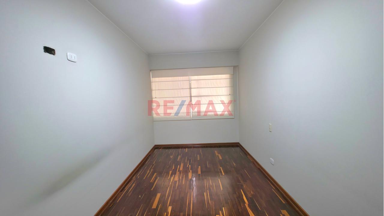 Departamento En Alquiler Sin  Amoblar  En San Borja – Vista A Áreas Verdes | 105 M² — foto 8