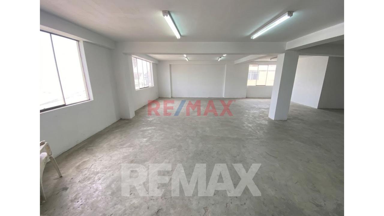 Alquiler De Local Comercial En Cercado De Lima De 1700 M2 - 15