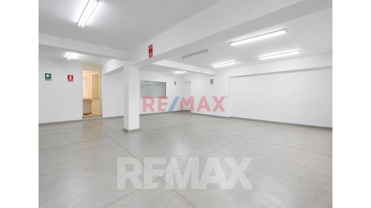 Alquiler De Local Comercial En Cercado De Lima De 1700 M2 - 3