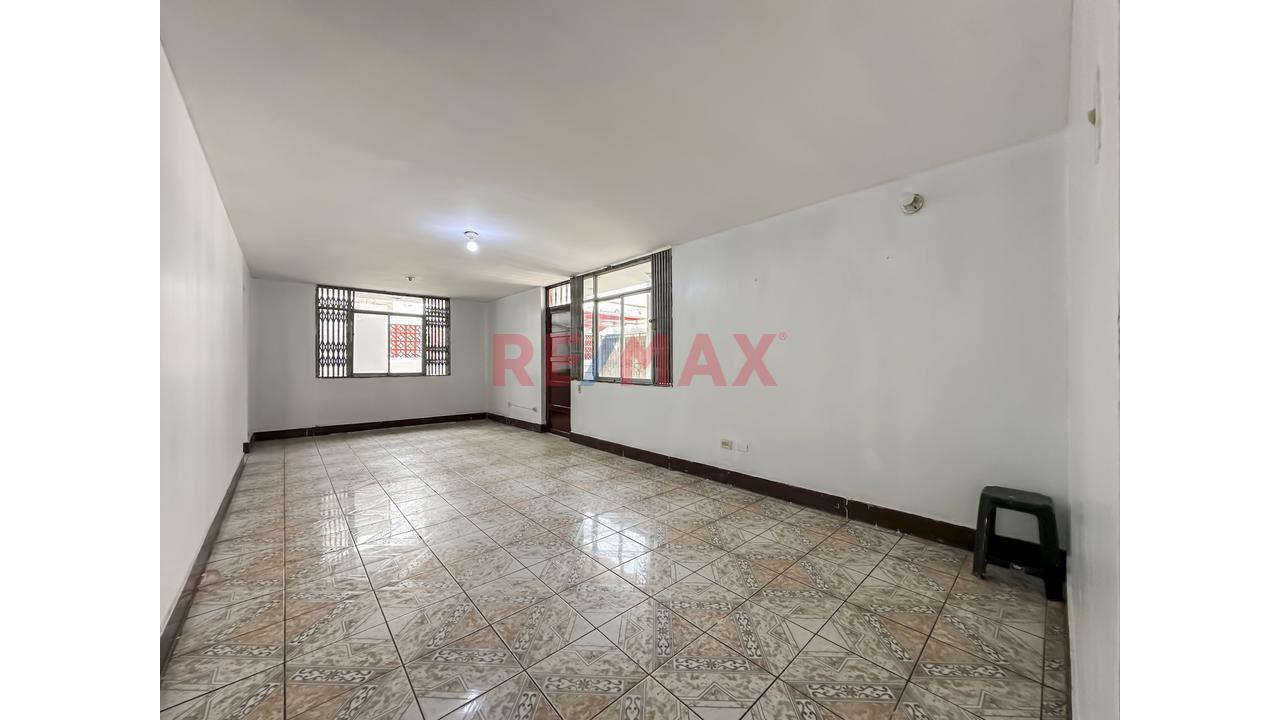 🏡 ¡Invierte En Una Propiedad Que Puede Generarte Ingresos Desde Diferentes Espacios En El Callao! 💰✨ — foto 5