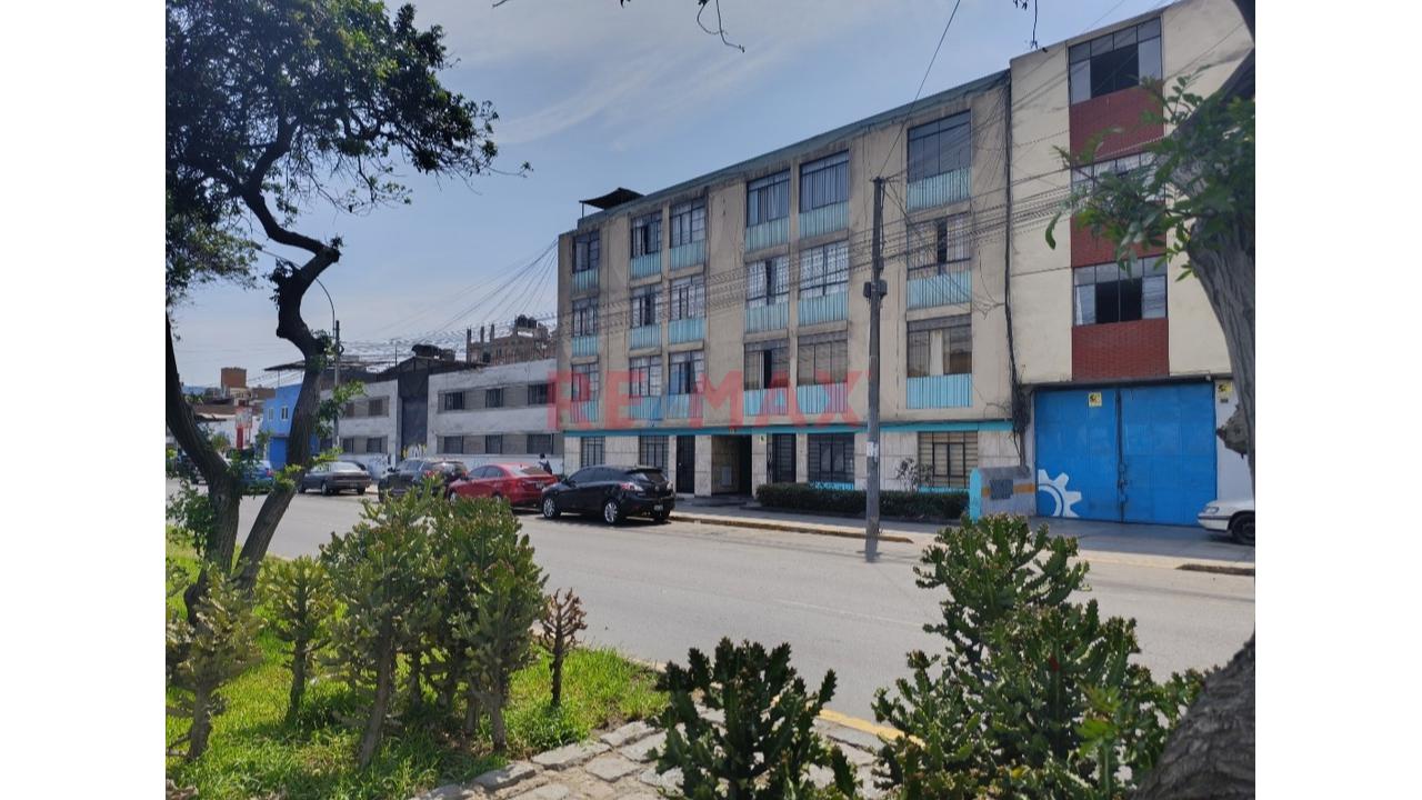 Departamento En Segundo Piso, Lima Cercado, Av. Naciones Unidas. Cerca A Totis — foto 3
