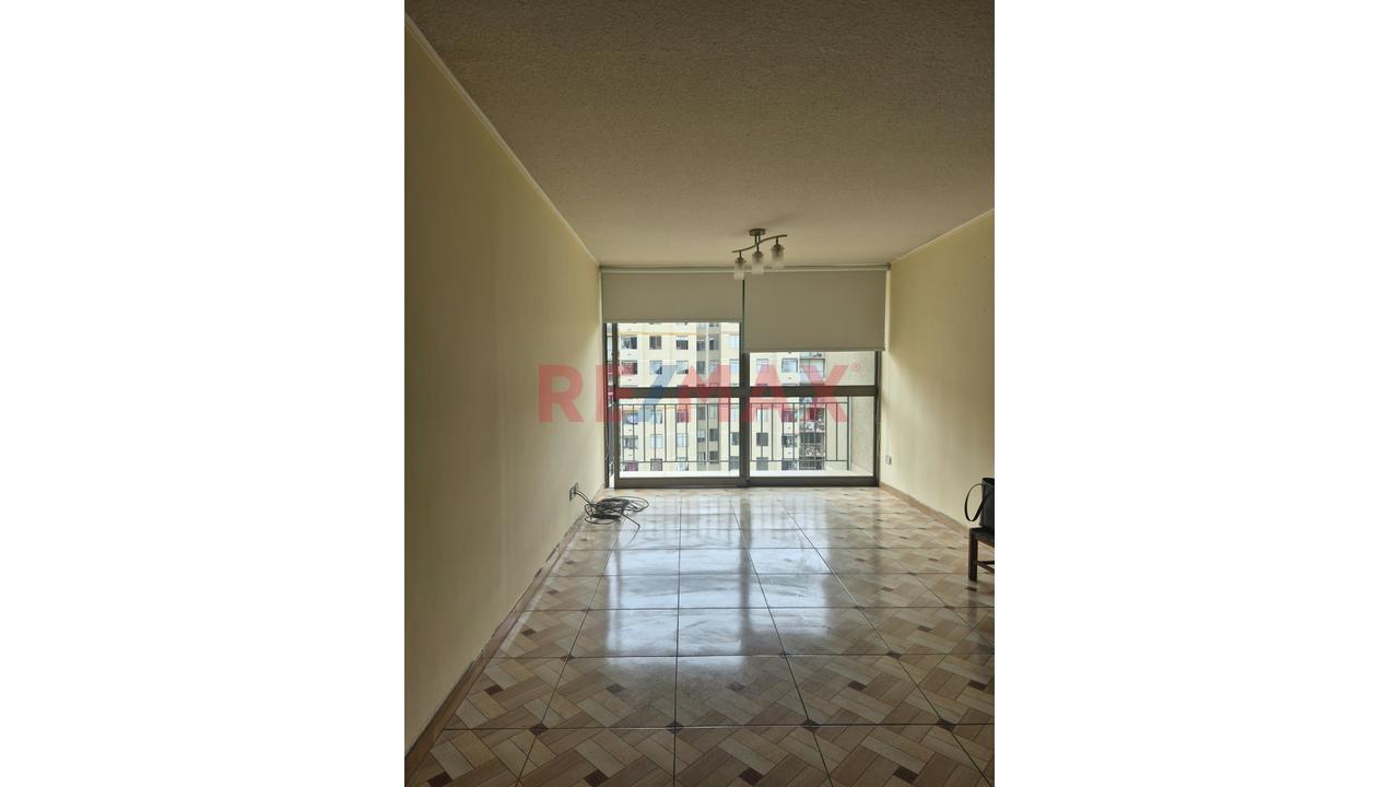 ¡Excelente Departamento De 3 Dormitorios Semi Amoblado En Condominio Parque De La Huaca- San Miguel — foto 2