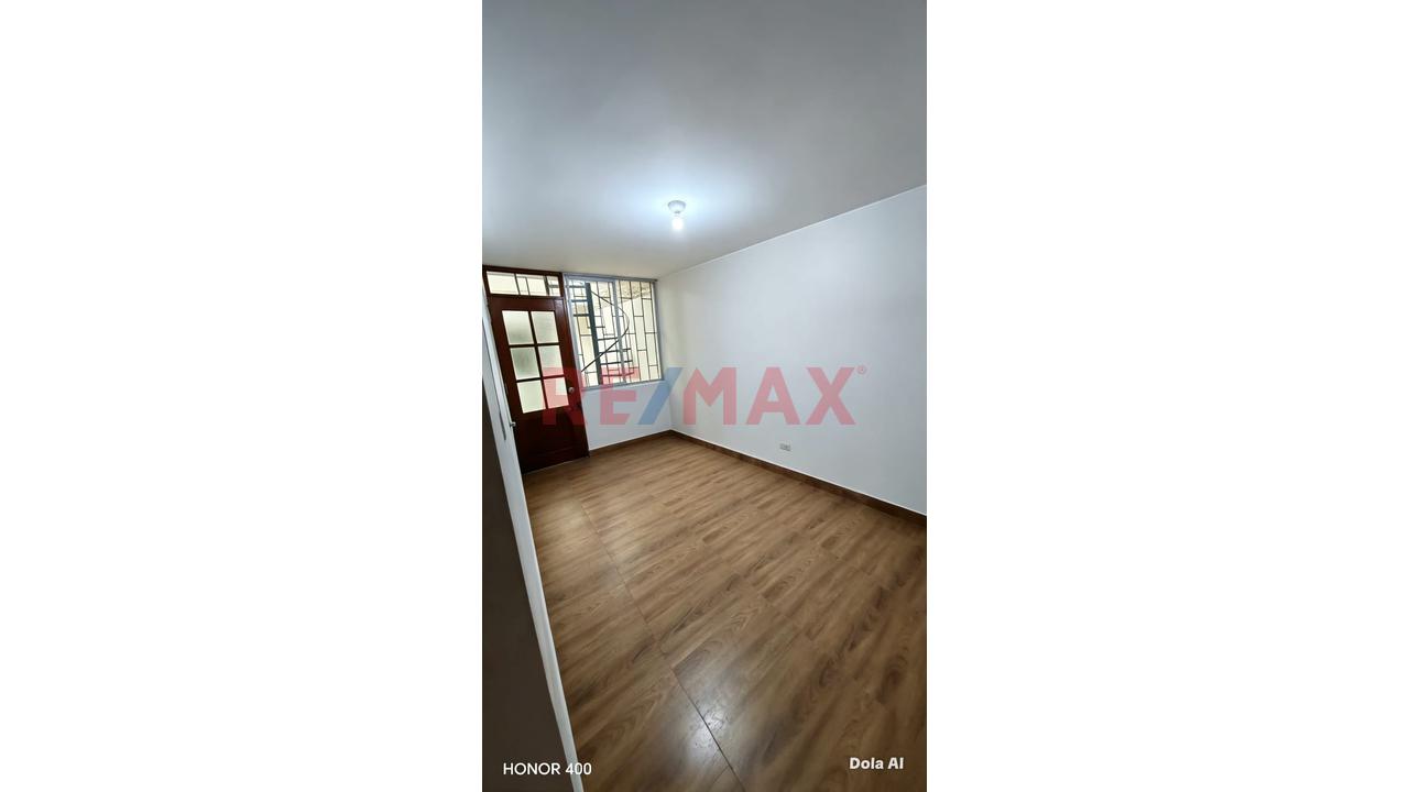 Alquilo Departamento  1Er Piso + Cochera En San Martin De Porres — foto 11