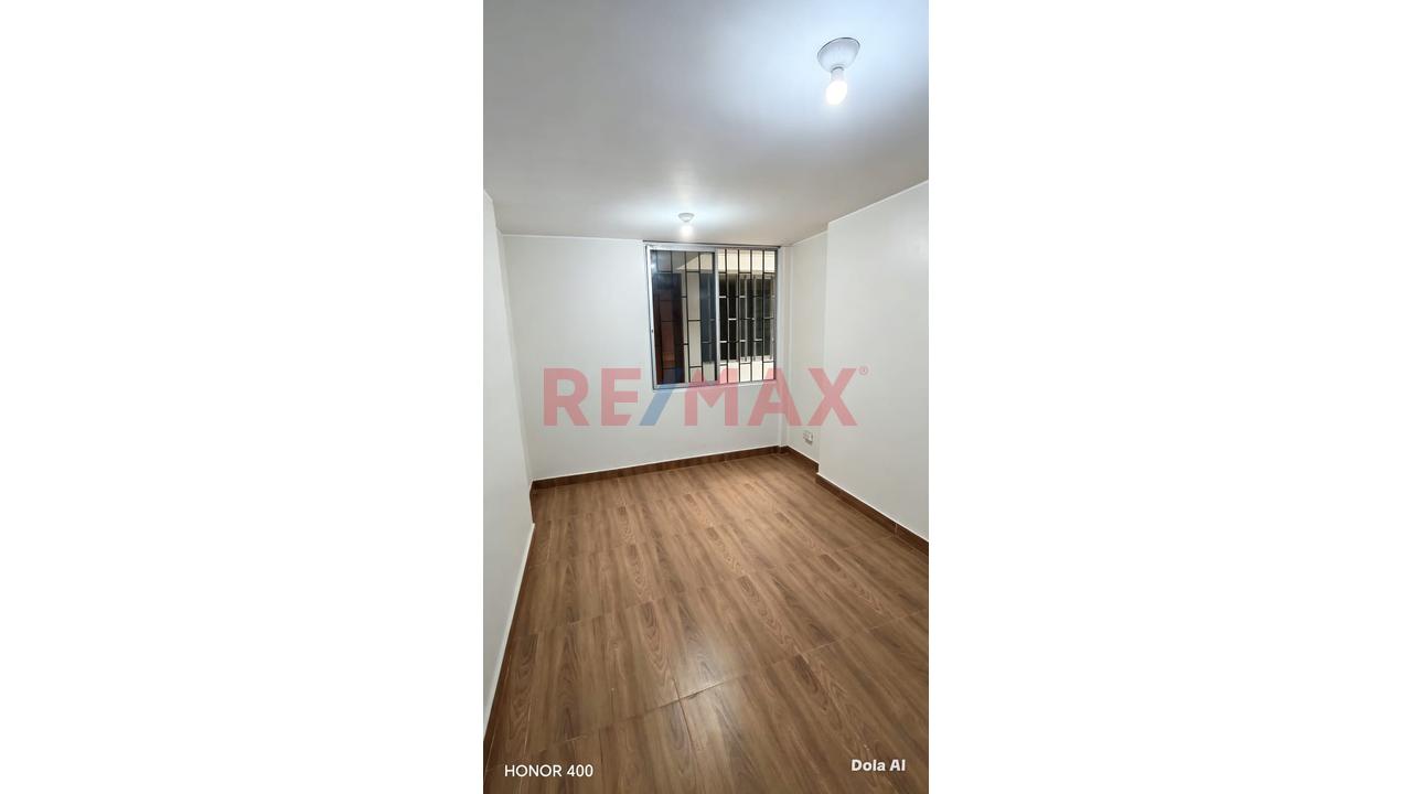 Alquilo Departamento  1Er Piso + Cochera En San Martin De Porres — foto 9