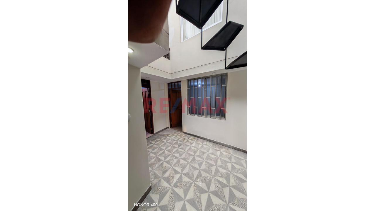 Alquilo Departamento  1Er Piso + Cochera En San Martin De Porres — foto 13