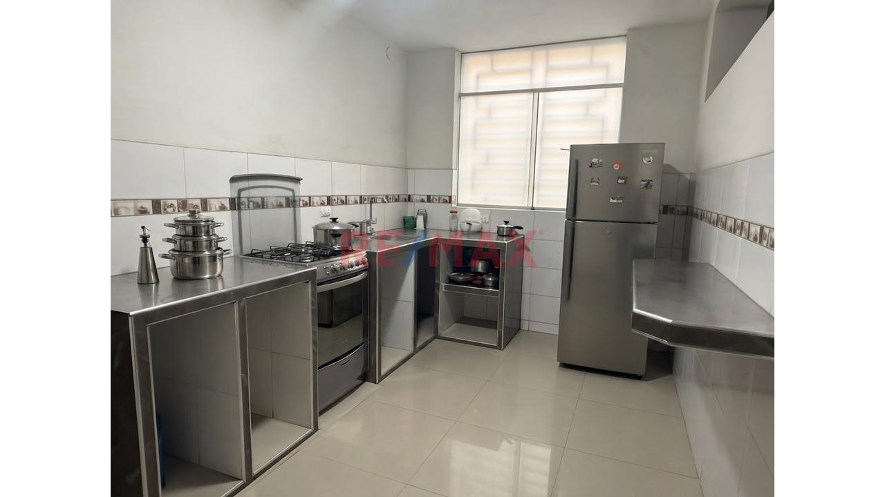 Venta De Casa Calle Salkantay Cerca A Alpamayo Urb. La Libertad - 4