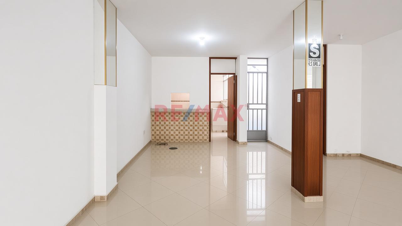 Alquiler De Local Comercial En Puente Piedra 120 M2 Area De Terreno — foto 2