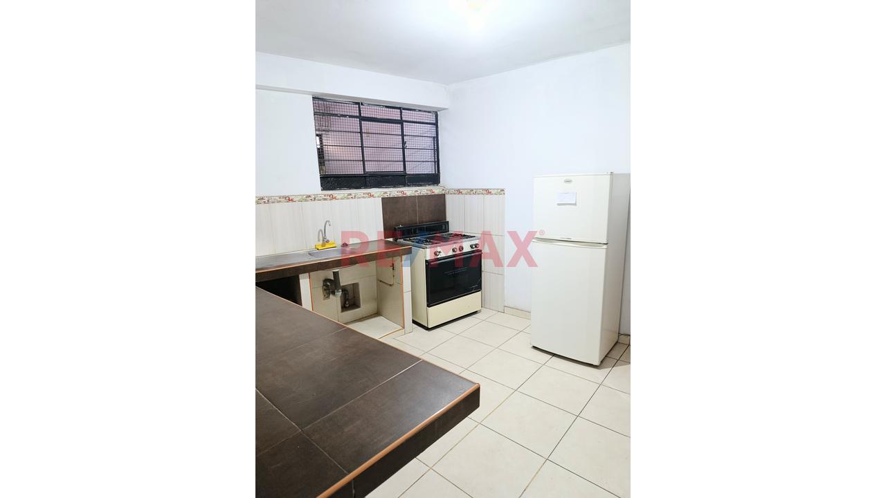 Casa En Venta En San Martin De Porres (2 Pisos Más Azotea)- Oportunidad De Inversión — foto 5