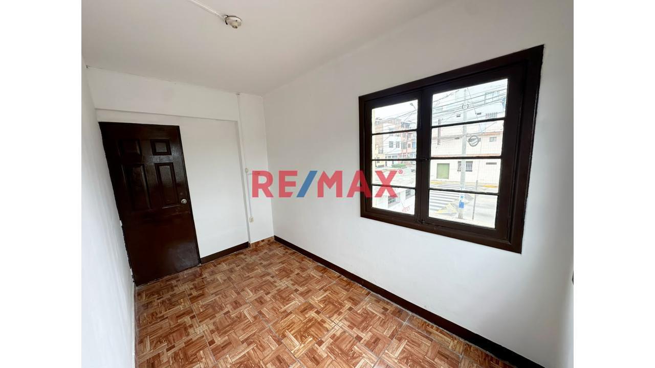 ✨ ¡Tu Nuevo Hogar Con Iluminación Natural Y La Mejor Ubicación En San Martín De Porres! 🏢