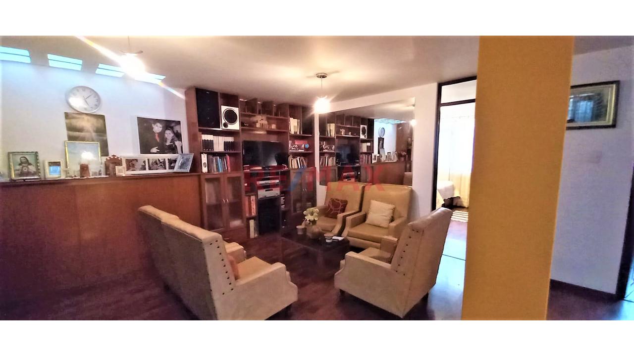 Alquilo Casa Amoblada O Sin Amoblar En Urb. El Rosario Ii - 4