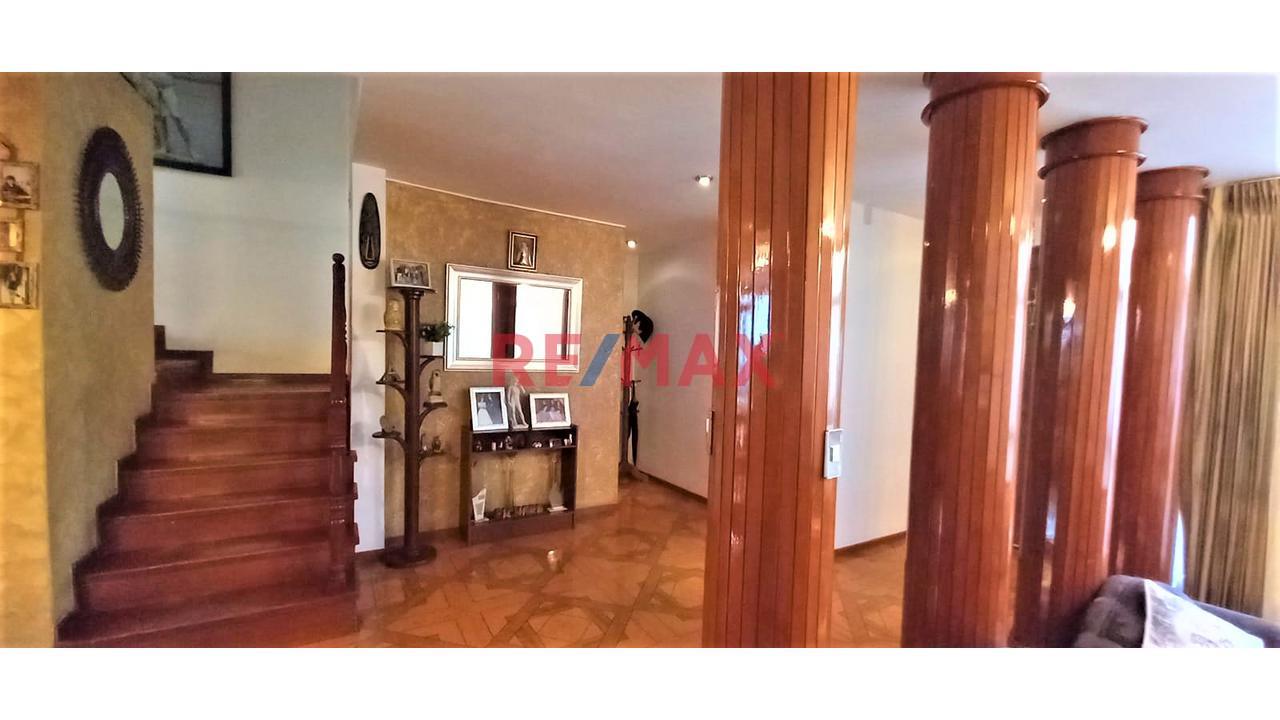 Alquilo Casa  Amoblada O Sin Amoblar  En Urb. El Rosario Ii