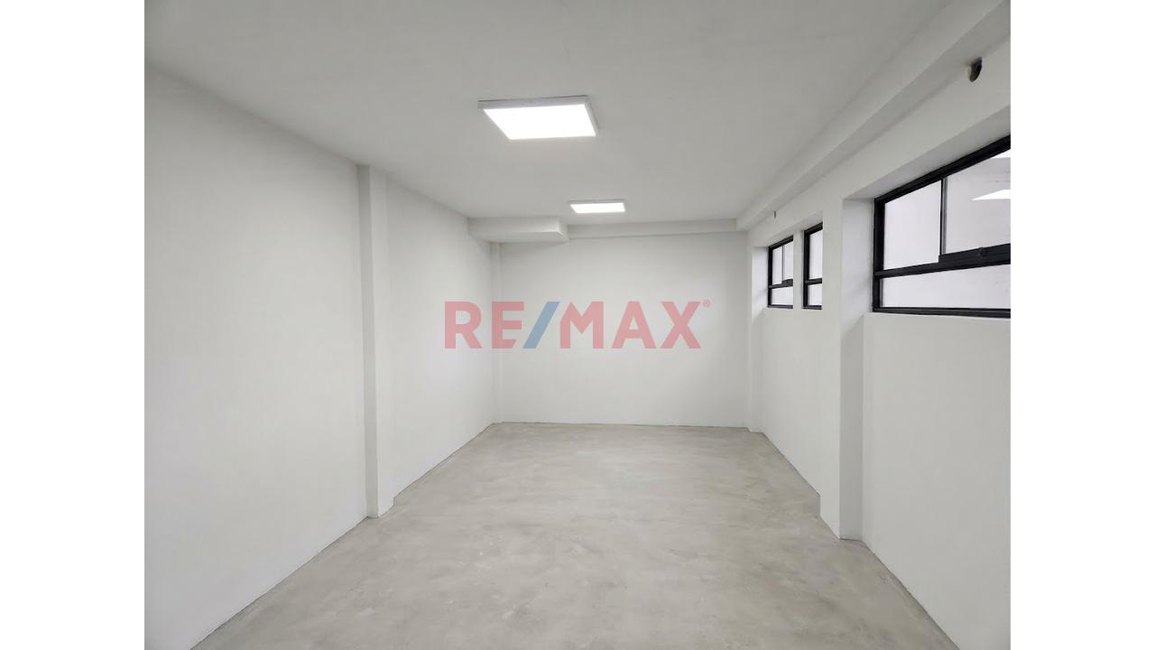 🚨¡Oportunidad Única En Umacollo! Alquiler Almacén / Local Comercial / Oficinas (150 M²) 🚨 - 5