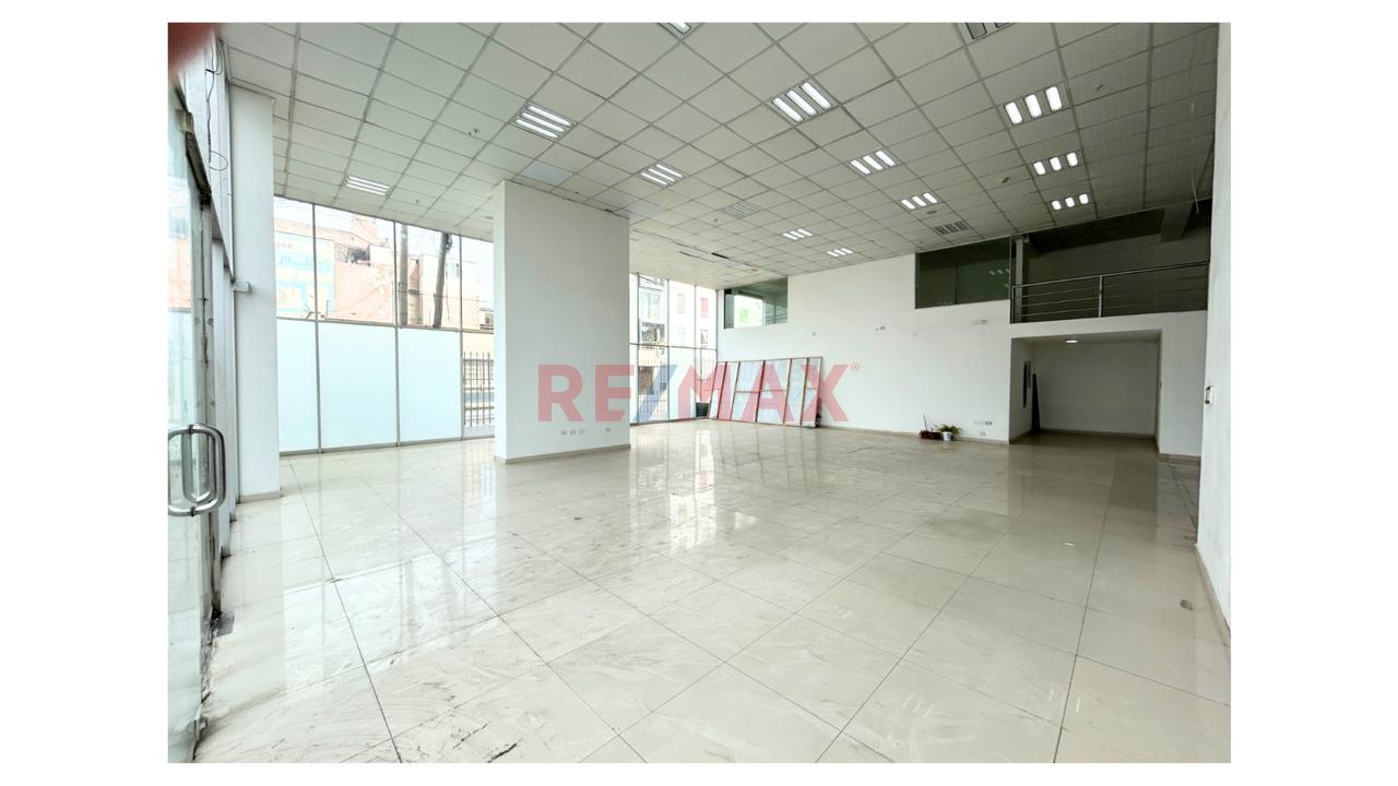 Alquiler De Primer Y Segundo Piso – Edificio Corporativo | Av. Circunvalación, Ate - 4