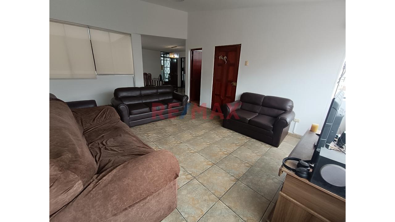 Venta De Amplio Departamento En Segundo Piso – Urbanización Pando, San Miguel — foto 7