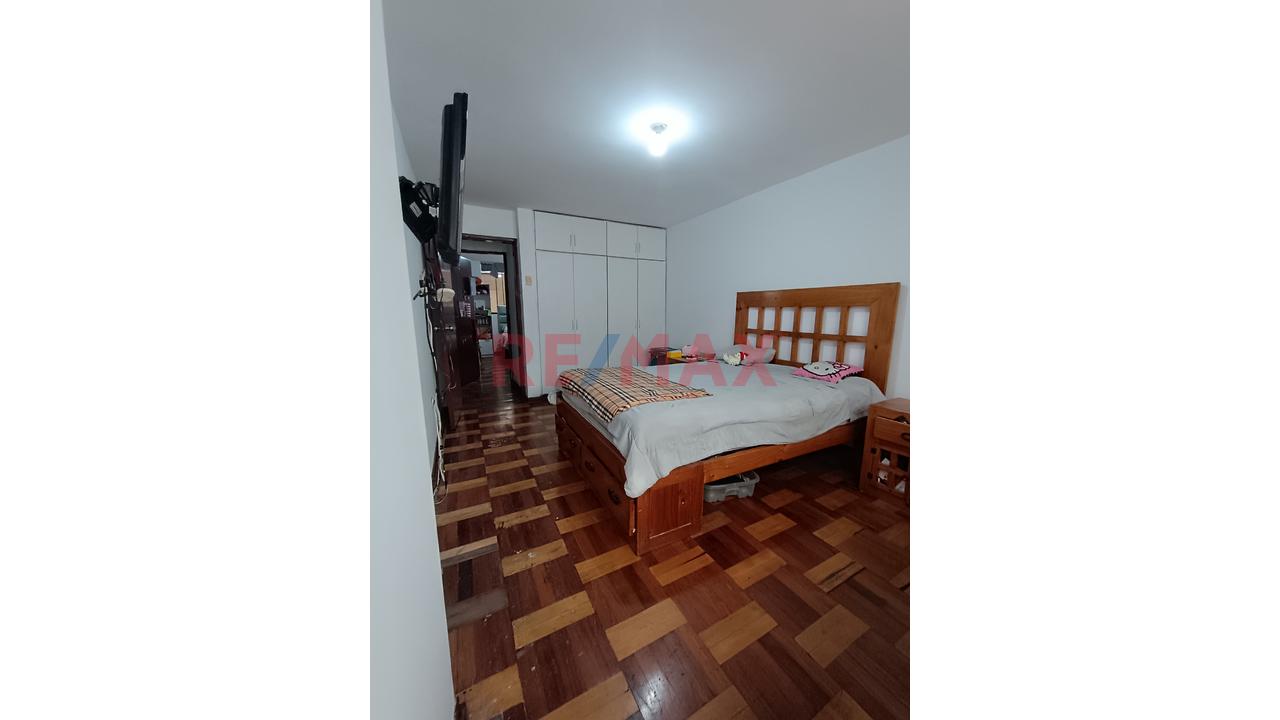 Venta De Amplio Departamento En Segundo Piso – Urbanización Pando, San Miguel — foto 12