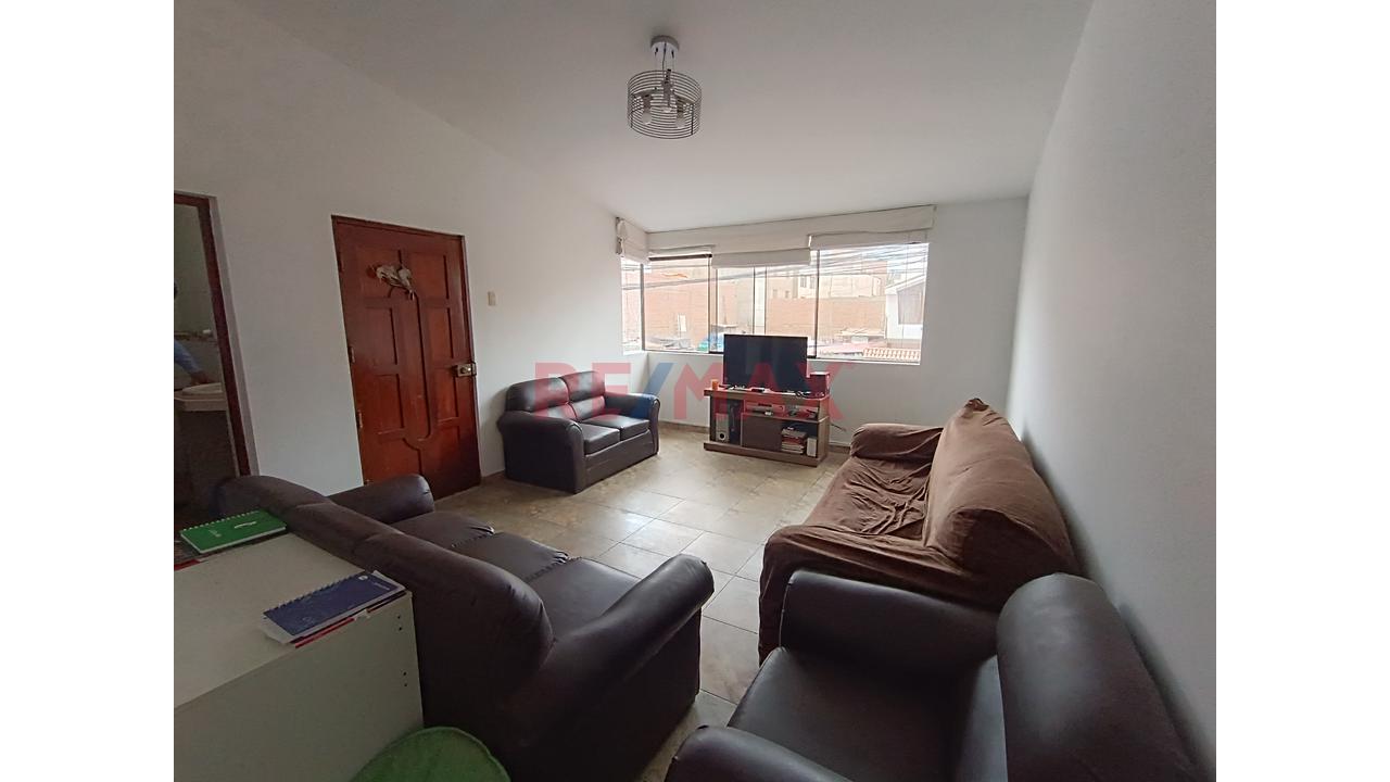 Venta De Amplio Departamento En Segundo Piso – Urbanización Pando, San Miguel — foto 6